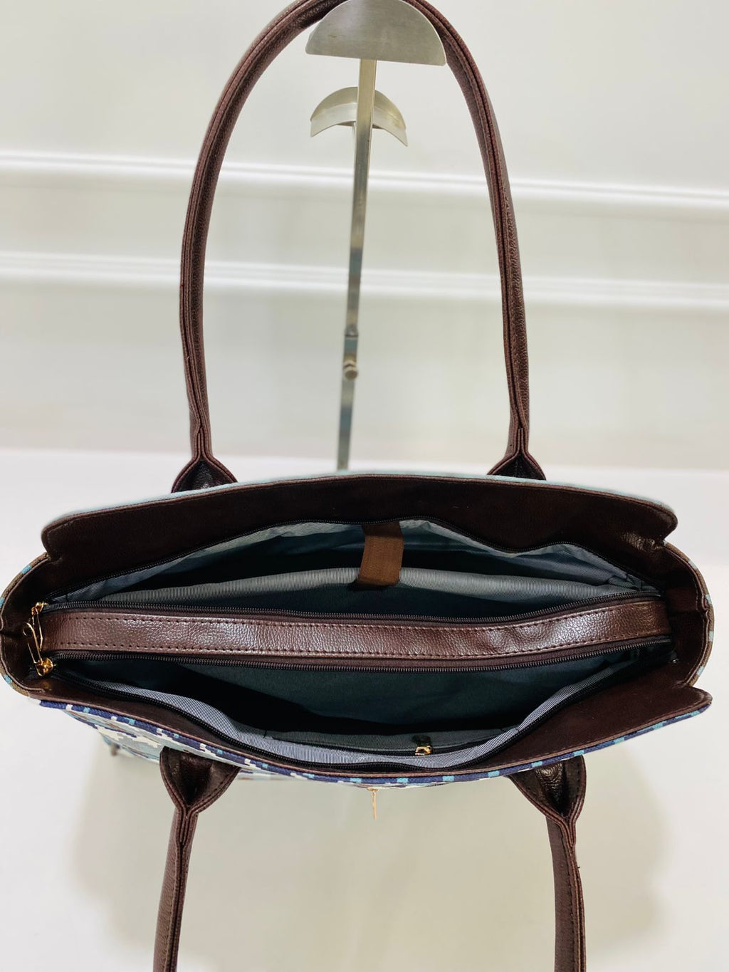 Tidal Wave Print Spacious Classic Office bag with laptop partition