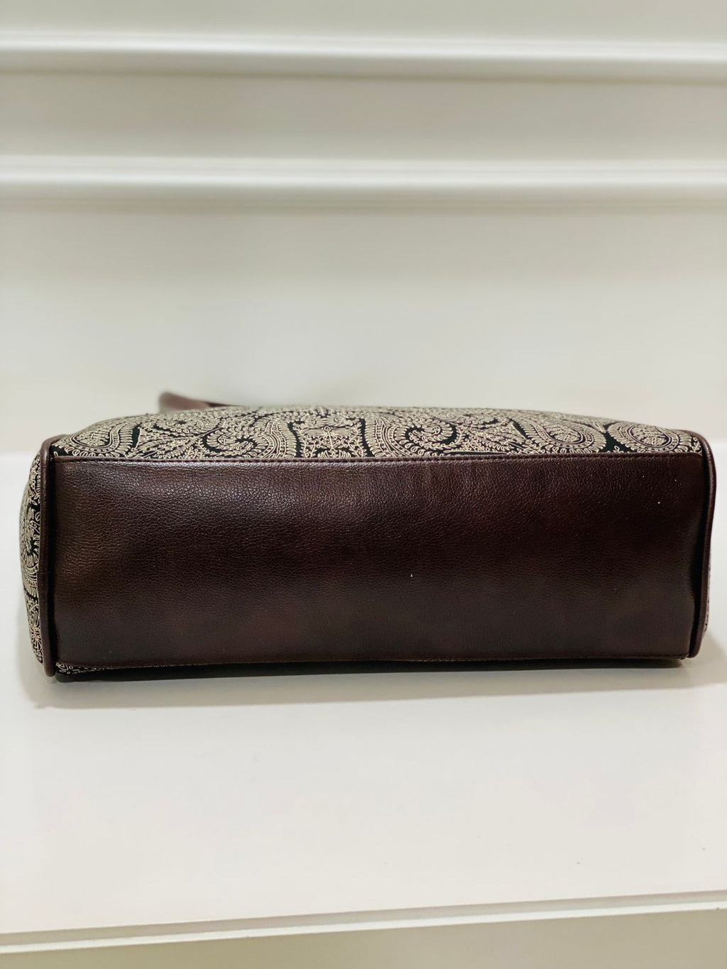 Black Mandla  Spacious Classic Office bag with laptop partition