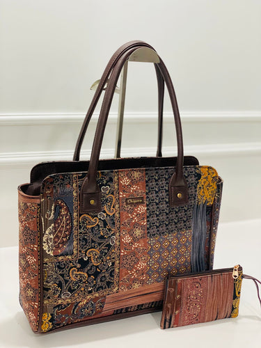 coffee brown spacious classic office bag with laptop partition - Alternative view