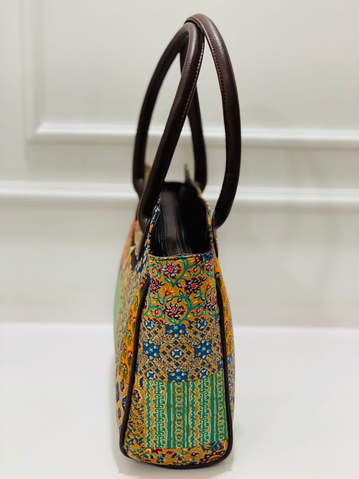 golden mosaic spacious laptop bag