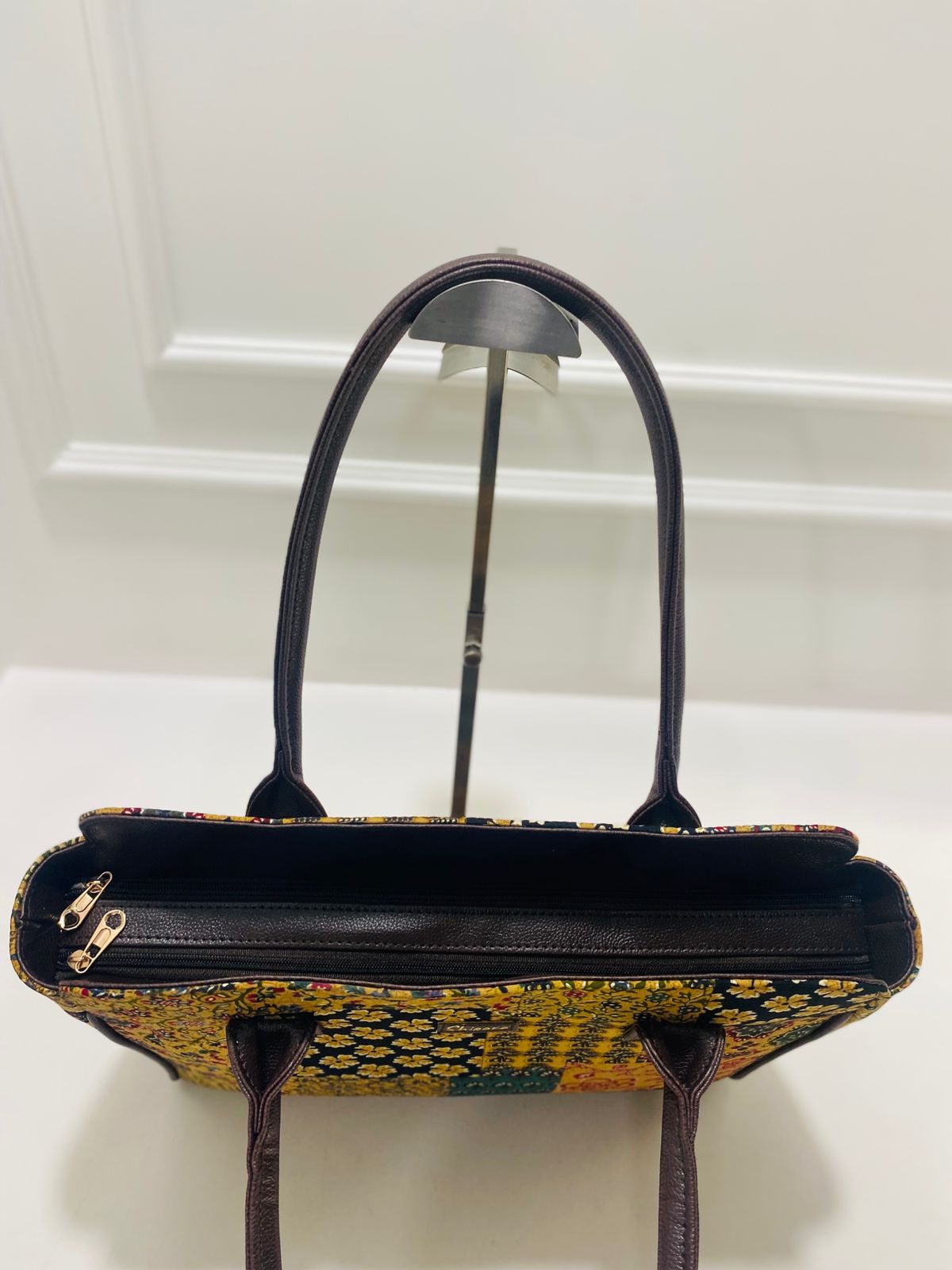 Meadow Green Spacious Classic Office bag with laptop partition