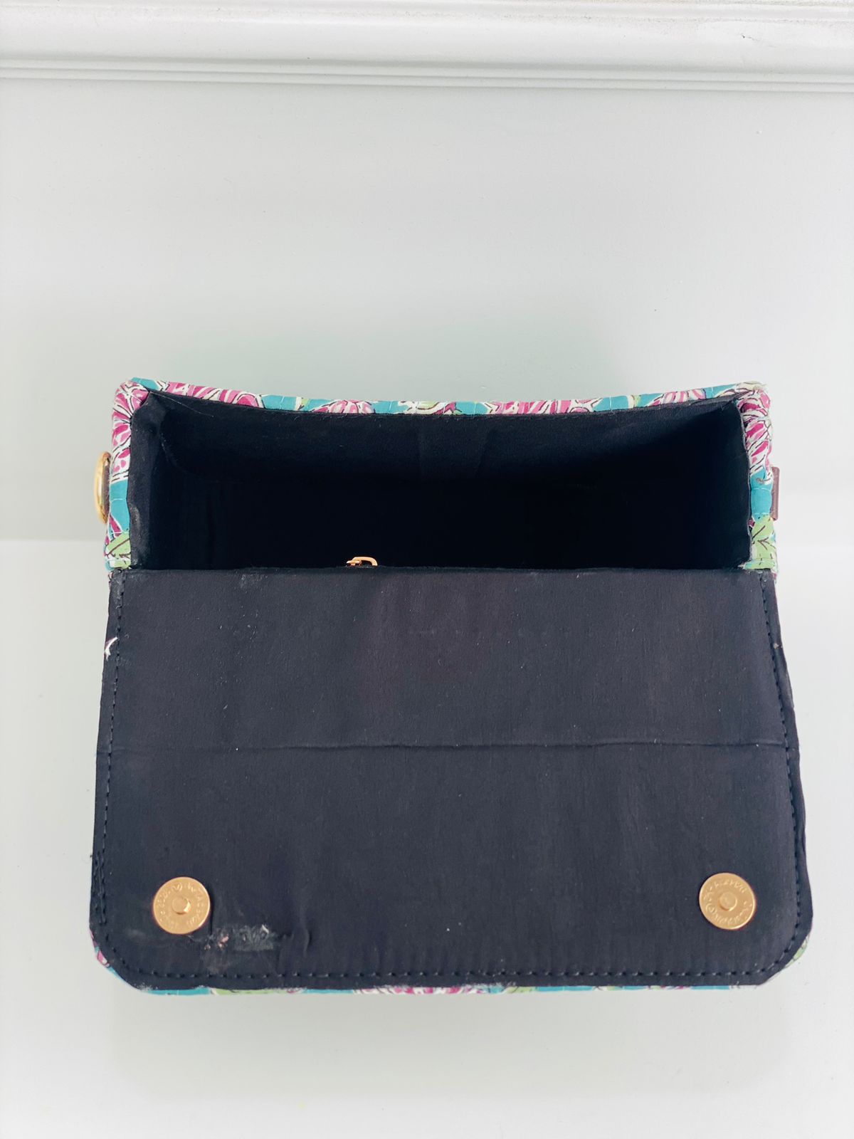 multicolor mosaic sling bag
